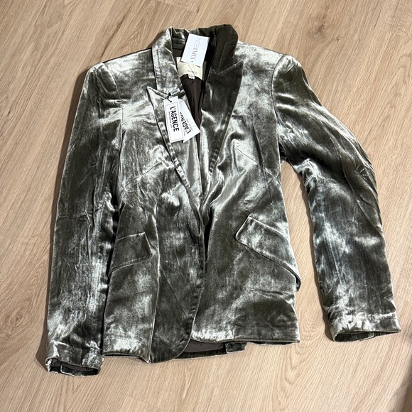 L'AGENCE Women's Velvet Blazer - Silver - Picture 1 of 6